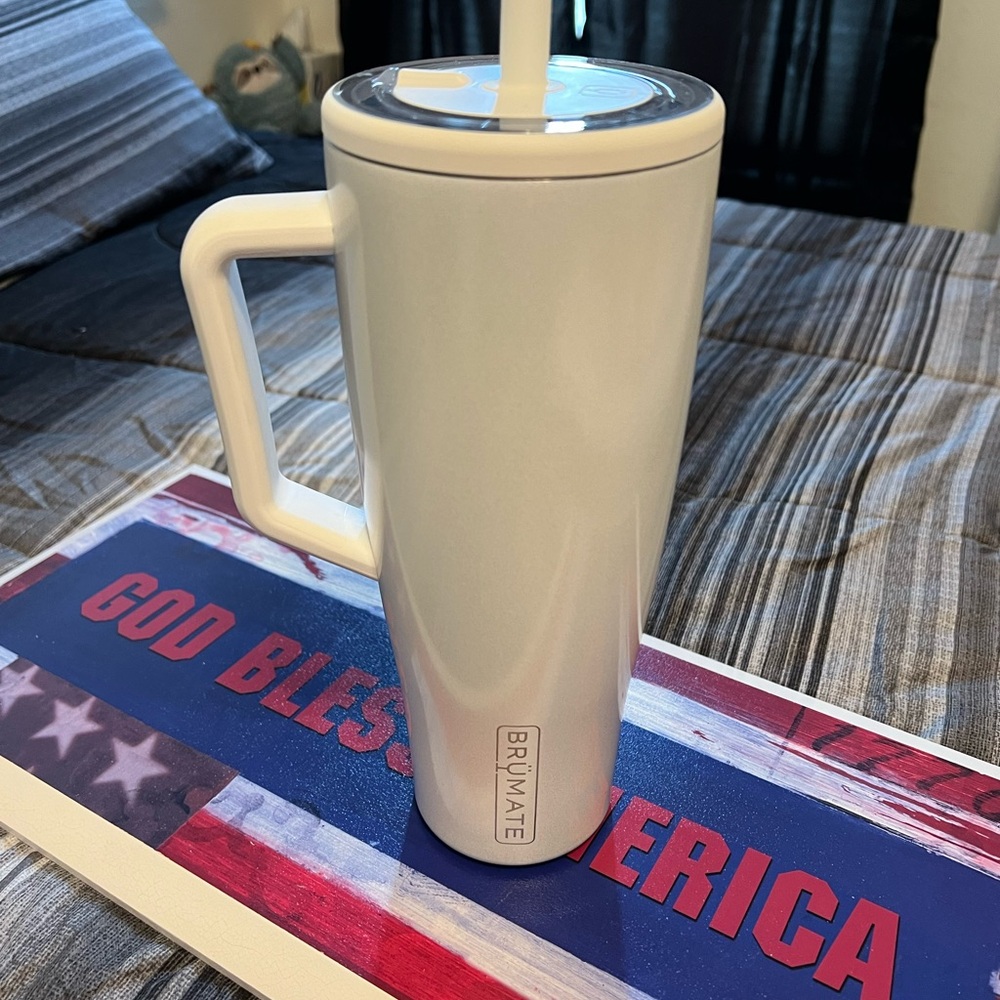 Brumate tumbler